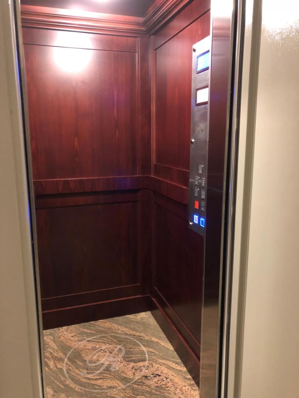 拉沃维特酒店 上奥里亚霍维察 外观 照片